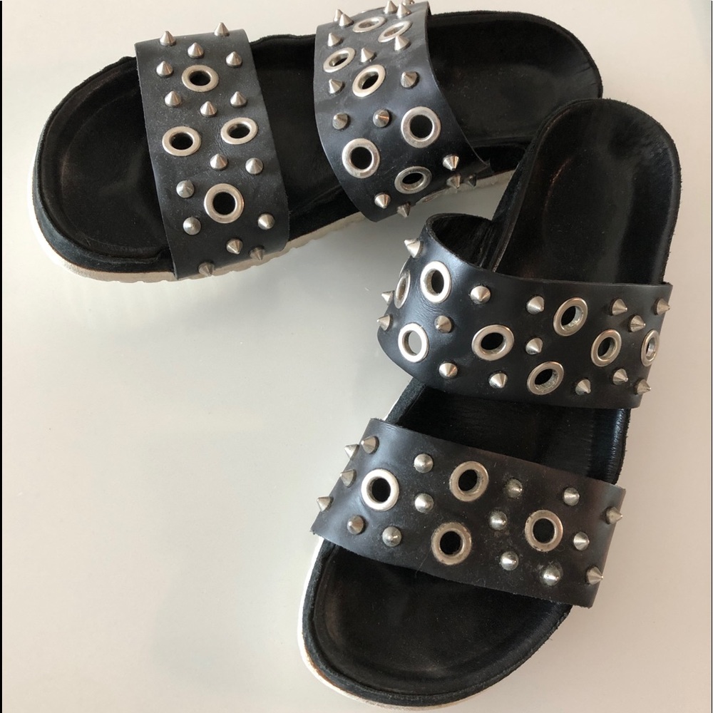 Black sandals